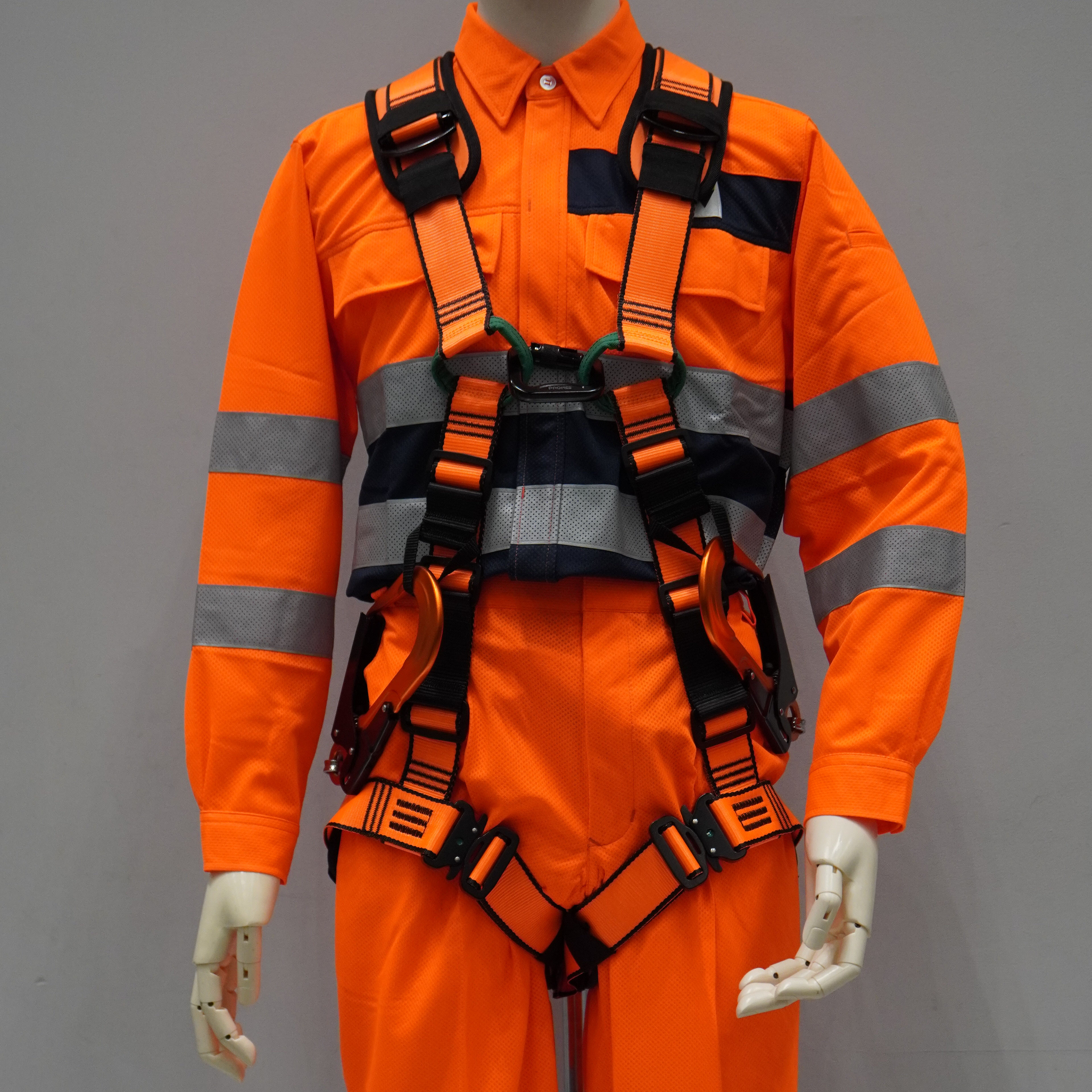 高視認フルハーネス型安全帯